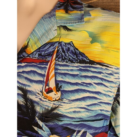 Vintage Royal Hawaiian Creations Mens Short Sleeve Hawaiian Shirt Size M USA - Picture 12 of 15